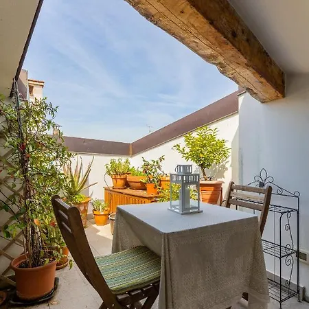Italy Prestigious Historical Attic In Appartement